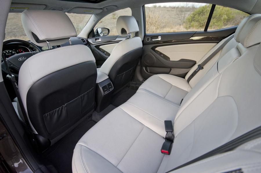  Kia Cadenza 2014 года  (фото 141 из 154)